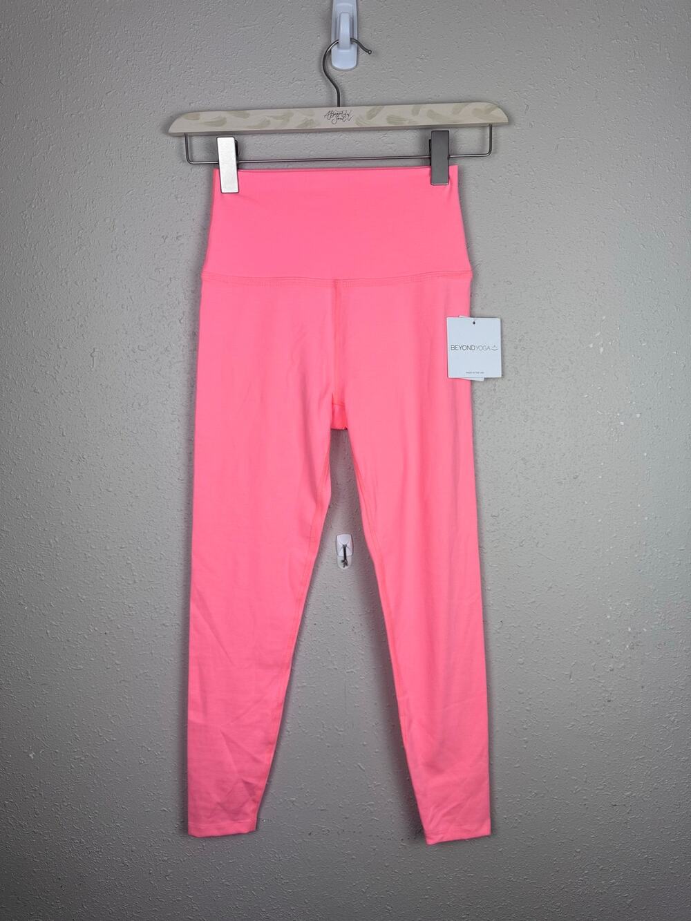 NWT Beyond Yoga Leggings Orange Womens Size Medium